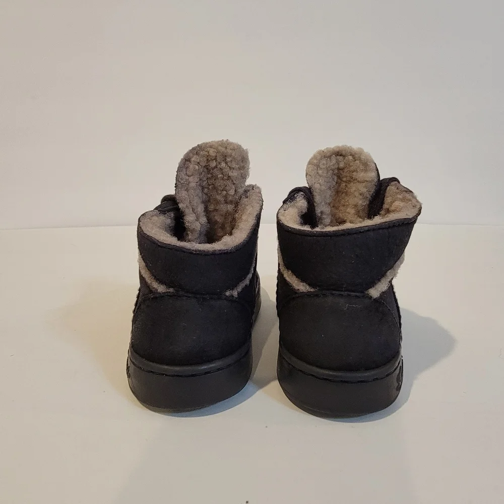 Gucci boys toddler sheepskin sneakers blue web toddler size 21 coda kanye